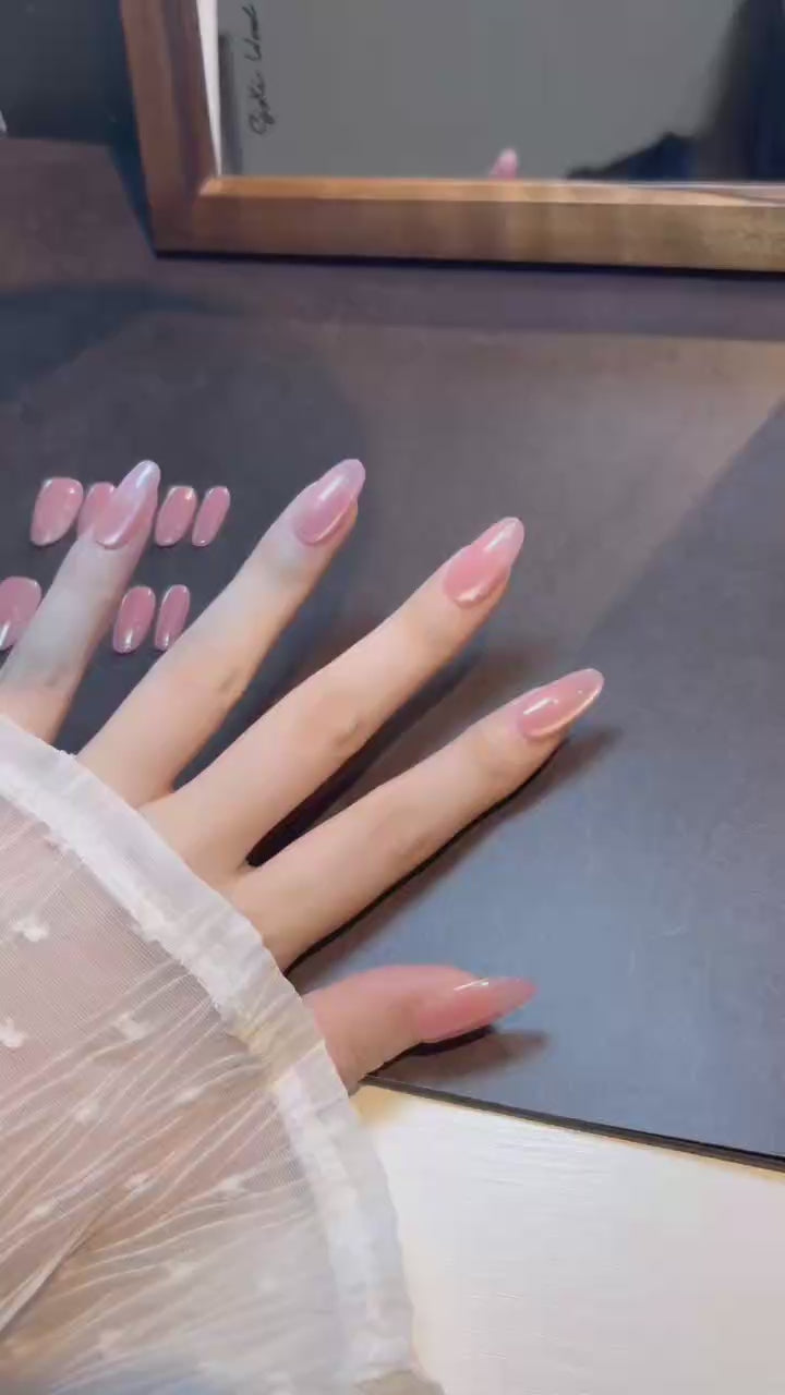 Peach Glaze Everyday press-on nails product video